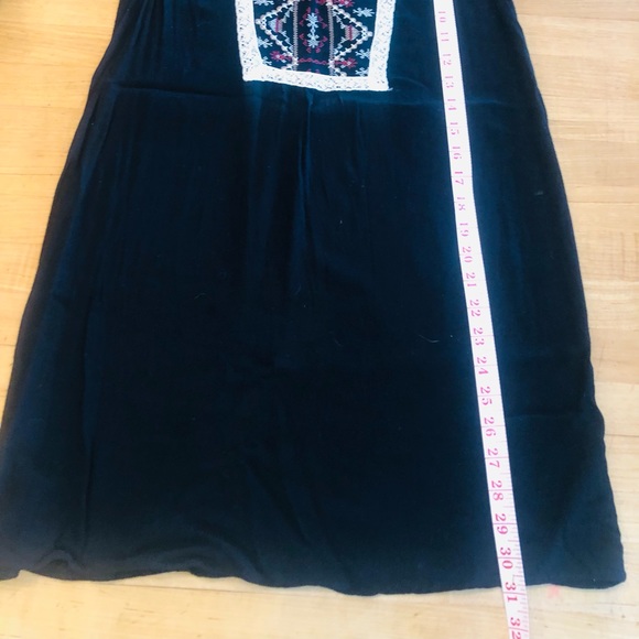 Dress - Picture 4 of 5